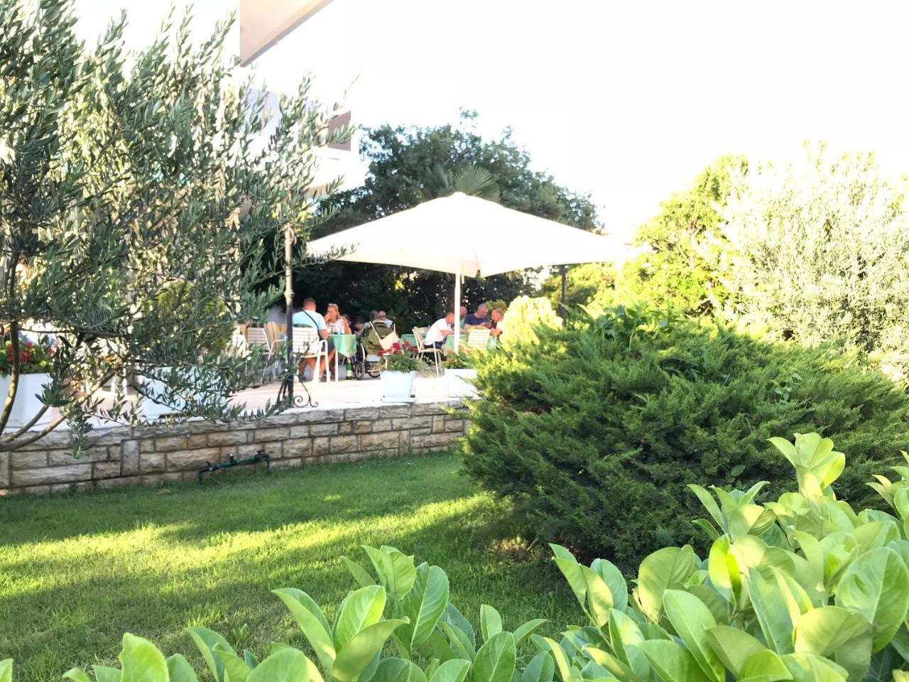 B&B Sidro Водице Екстериор снимка